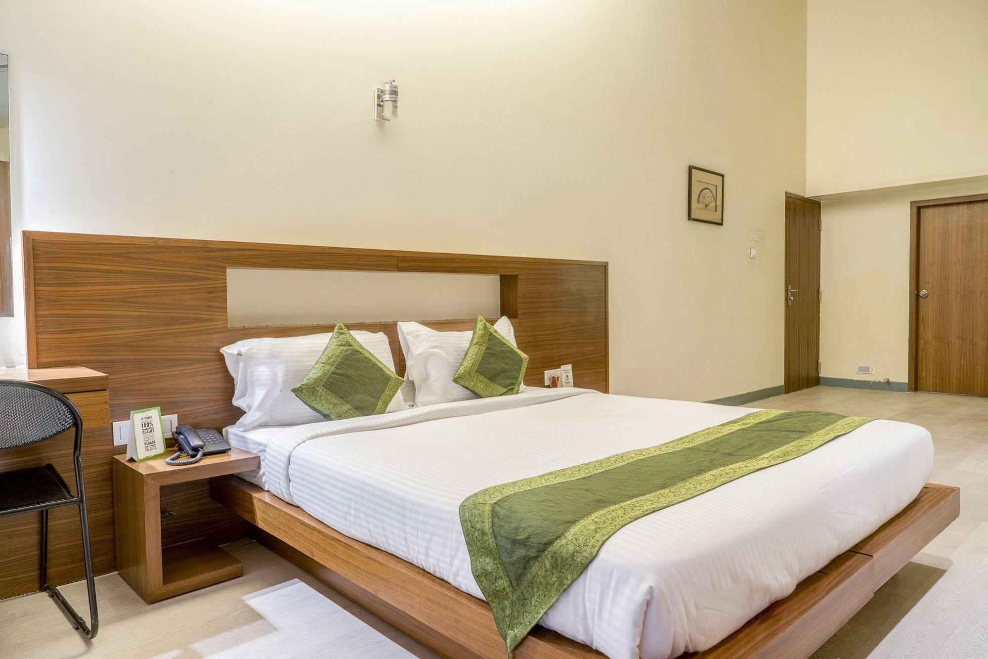 Mint Koregaon Park Next To Osho Ashram بونة المظهر الخارجي الصورة