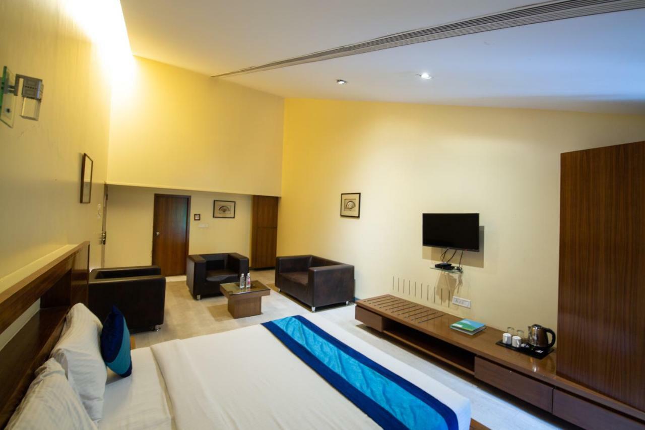 Mint Koregaon Park Next To Osho Ashram بونة المظهر الخارجي الصورة